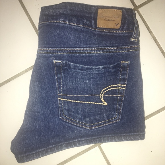 Size 6 American Eagle shorts🩳 - Picture 5 of 9